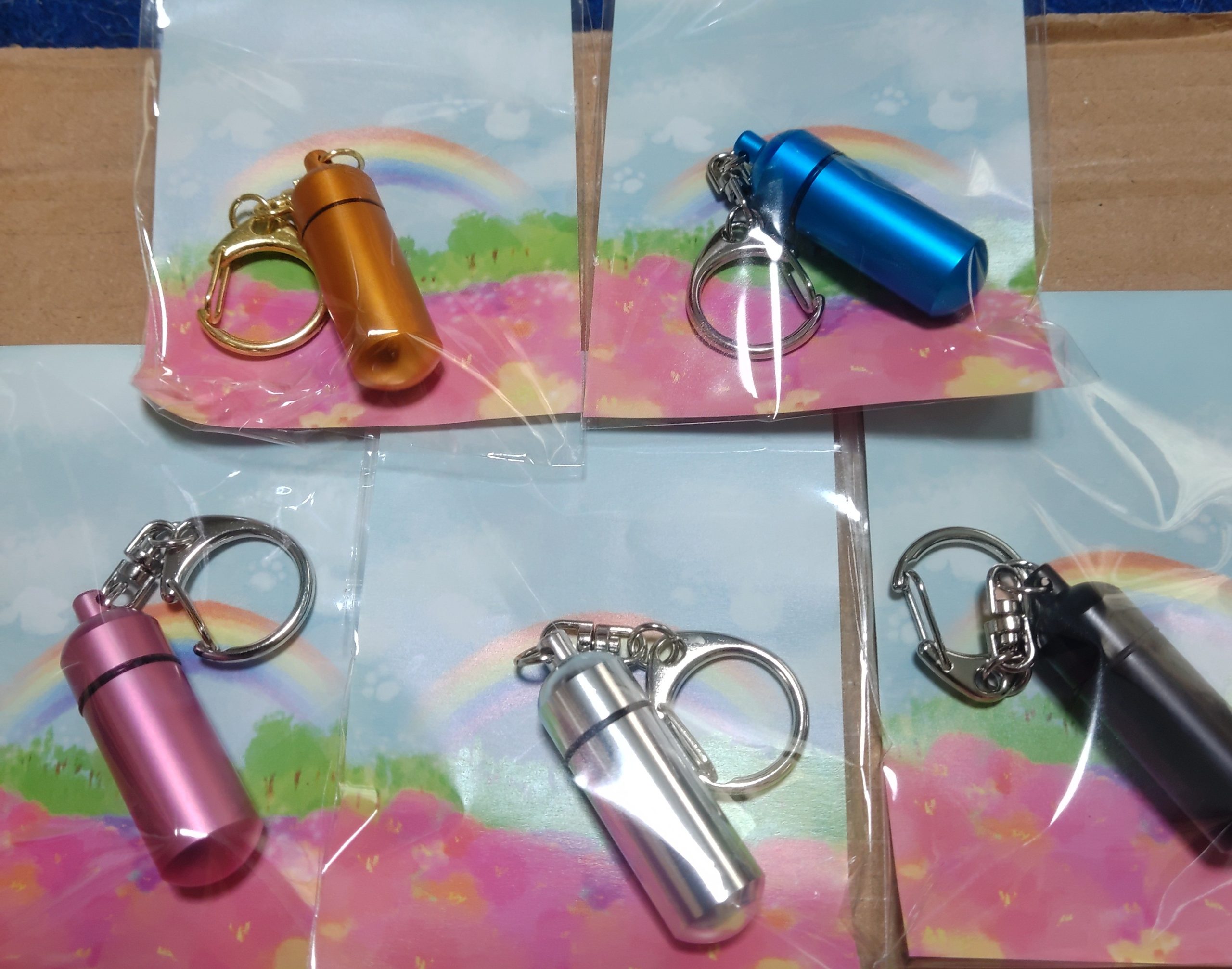 遺骨カプセルキーホルダー